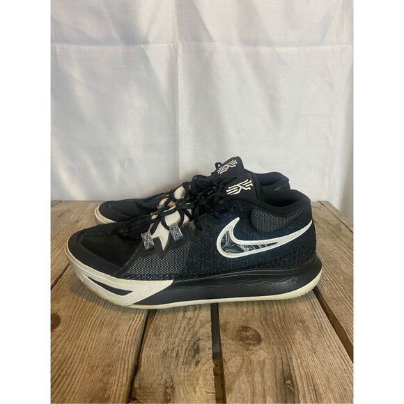 Nike Kyrie Flytrap 5 Basketball Shoes Black White Men’s Size 12 DM1125-001 - Picture 6 of 9